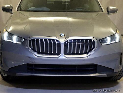2026 BMW 530 i xDrive