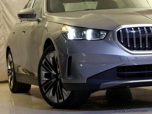 2026 BMW 530 i xDrive