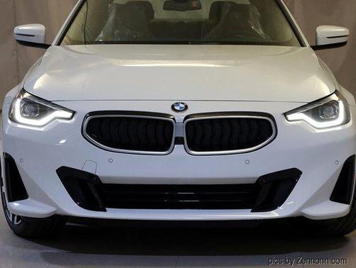 2025 BMW 230 i xDrive