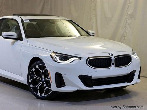 2025 BMW 230 i xDrive