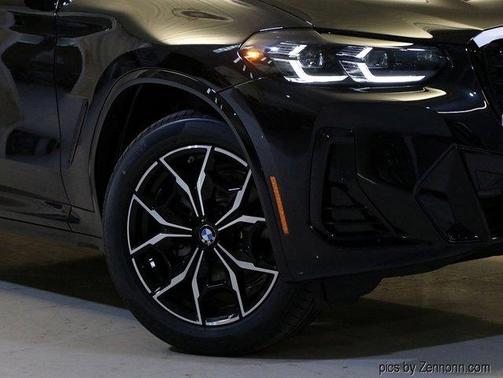 2025 BMW X4 xDrive30i