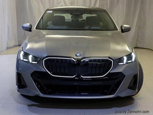 2026 BMW 550e xDrive