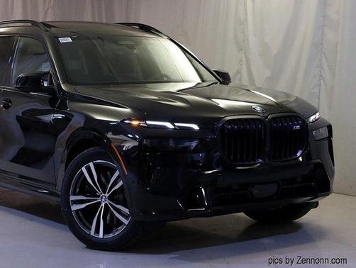 2026 BMW X7 M60i