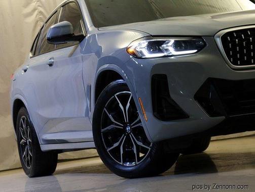 Gray Metallic 2023 BMW X4 xDrive30i