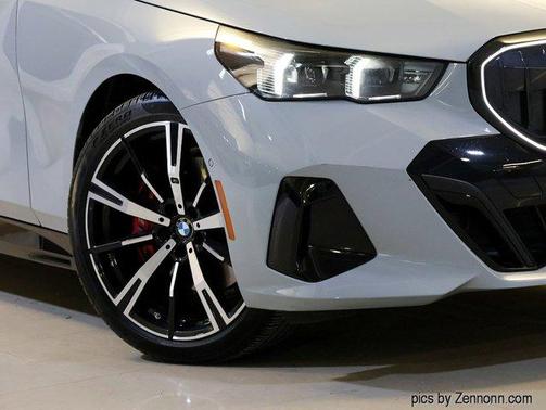 2024 BMW 530 i xDrive