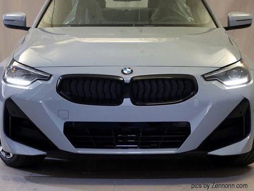 2025 BMW 230 i xDrive