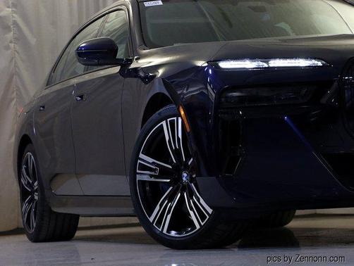 2023 BMW 760 760i xDrive