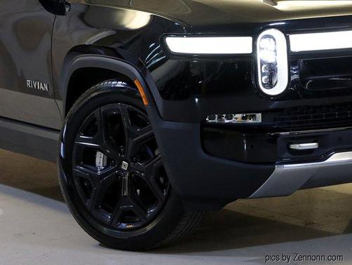 2023 Rivian R1S Adventure