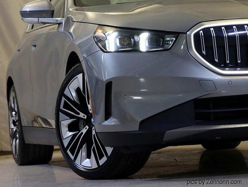 2024 BMW 530 i xDrive