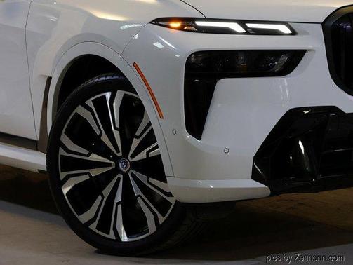 Alpine White 2023 BMW X7 M60i