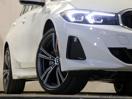 2024 BMW 330 i xDrive