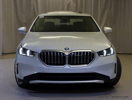 2025 BMW 540 i xDrive
