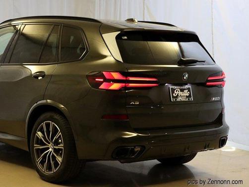 2026 BMW X5 M60i
