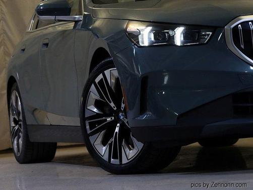 2025 BMW 540 i xDrive