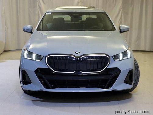 2026 BMW 530 i xDrive