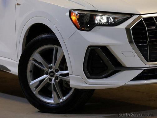 2022 Audi Q3 45 S line Premium