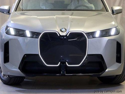 2026 BMW iX xDrive45
