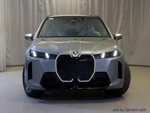 2026 BMW iX xDrive45