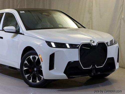 2026 BMW iX xDrive60
