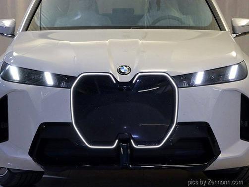 2026 BMW iX xDrive45