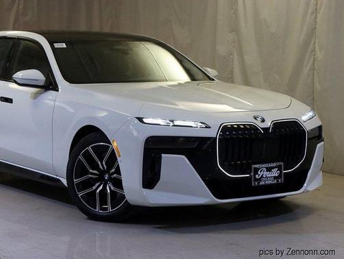 2025 BMW 760 760i xDrive