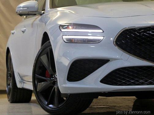 2022 Genesis G70 3.3T
