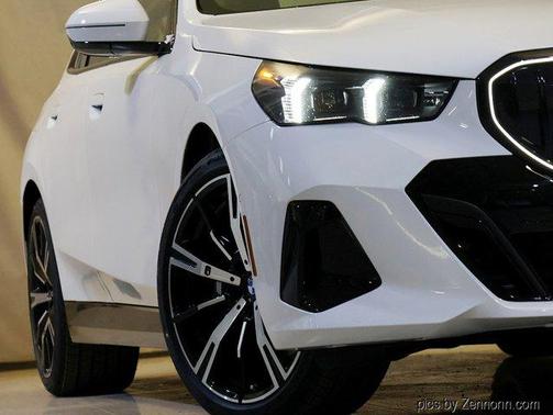 2026 BMW 530 i xDrive