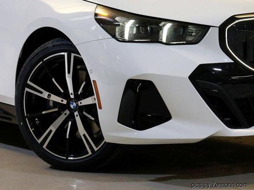 2026 BMW 530 i xDrive