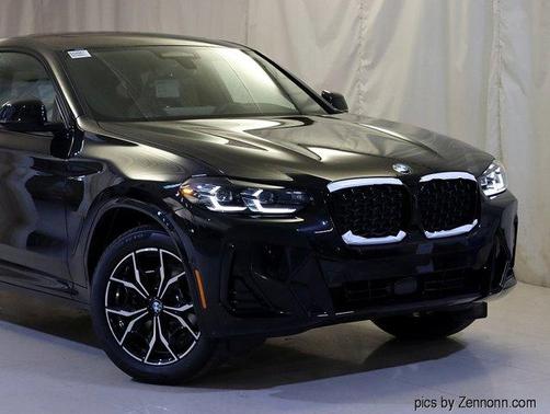 2025 BMW X4 xDrive30i