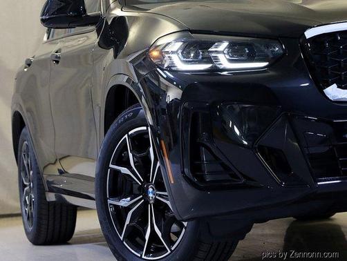 2025 BMW X4 xDrive30i