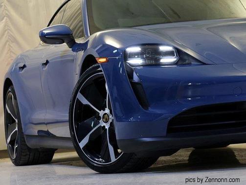 2022 Porsche Taycan Base