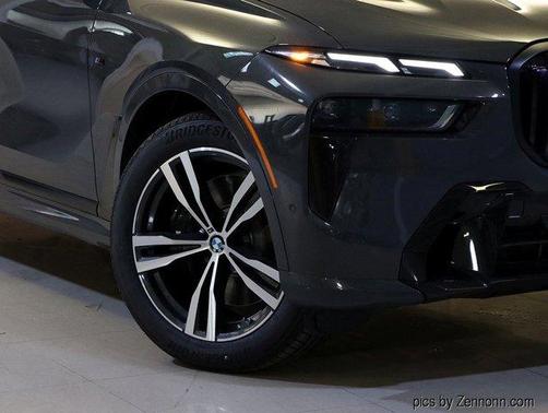 2026 BMW X7 M60i