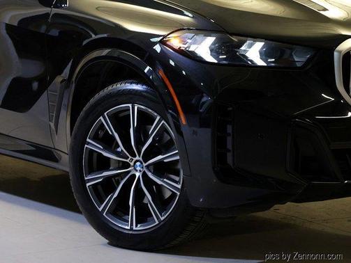Black Sapphire Metallic 2024 BMW X5 xDrive40i