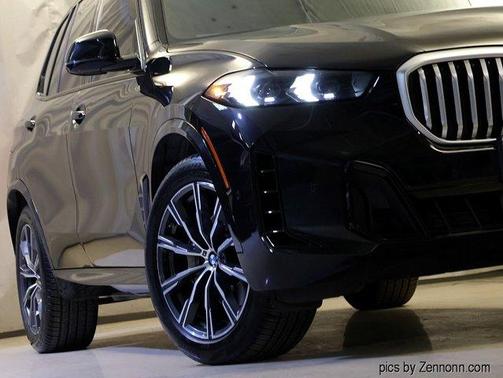 Black Sapphire Metallic 2024 BMW X5 xDrive40i