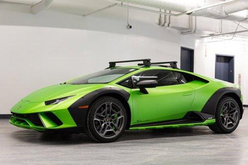 2024 Lamborghini Huracan Sterrato Base