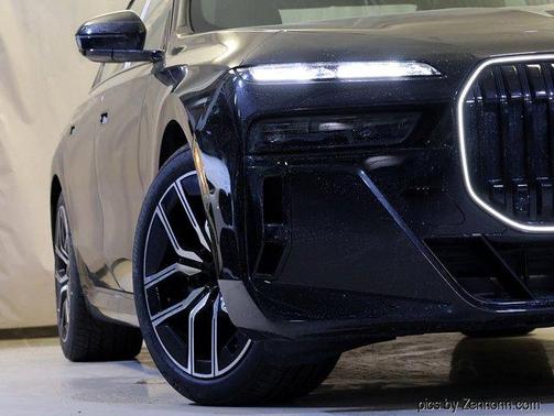 2026 BMW 760 760i xDrive