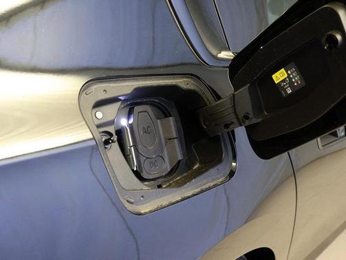 Black Sapphire Metallic 2026 BMW i7 XDrive60
