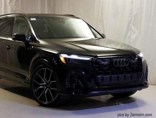 2025 Audi Q7 55 Premium Plus