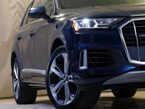 2020 Audi Q7 55 Premium Plus