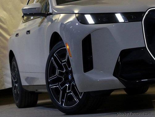 2026 BMW iX xDrive45