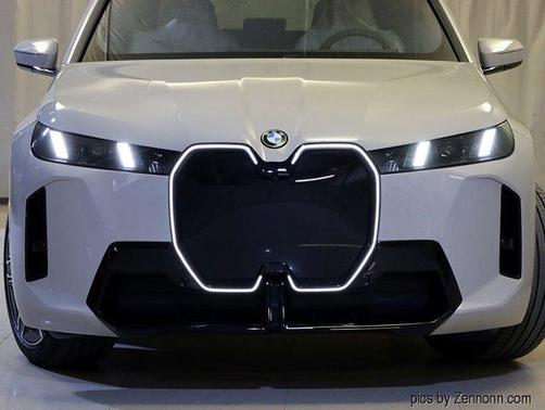 2026 BMW iX xDrive45