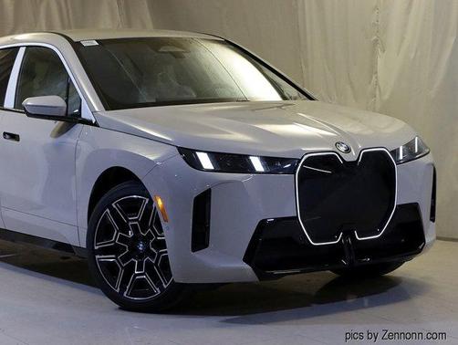 2026 BMW iX xDrive45