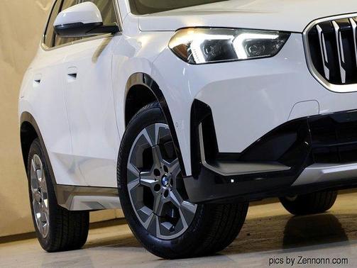 Alpine White 2025 BMW X1 xDrive28i