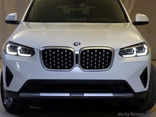 2024 BMW X4 xDrive30i