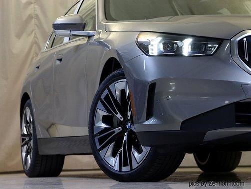 2026 BMW 530 i xDrive