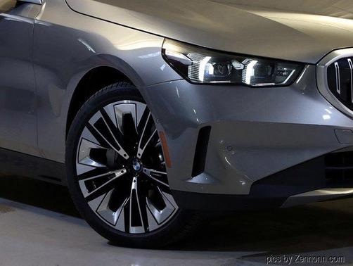 2026 BMW 530 i xDrive