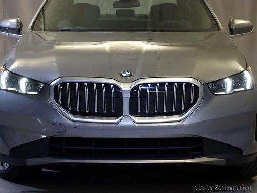 2026 BMW 530 i xDrive