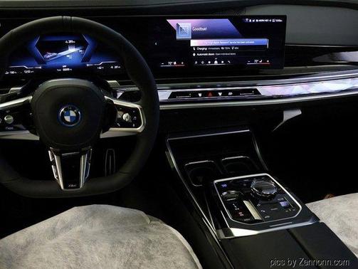 Gray Metallic 2026 BMW i7 XDrive60