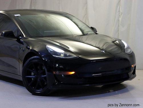 2022 Tesla Model 3 Base