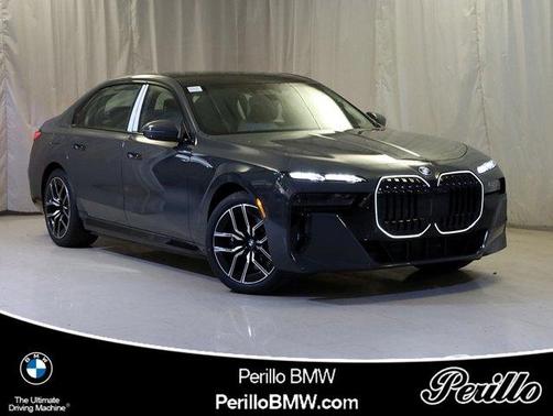 2026 BMW 750e xDrive